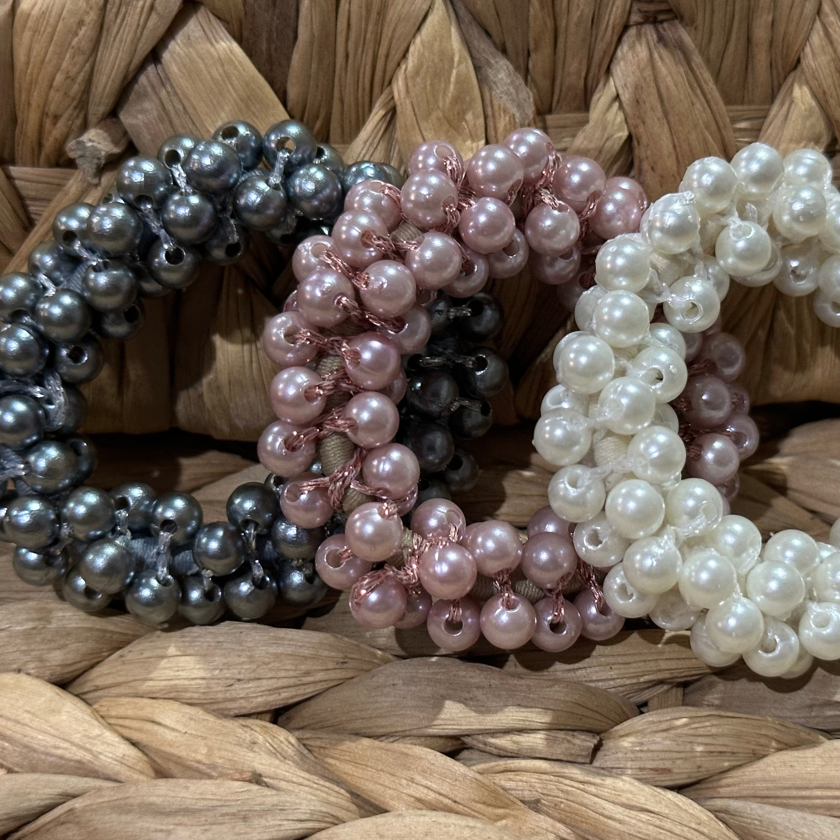 Pearl Cluster Hairtie