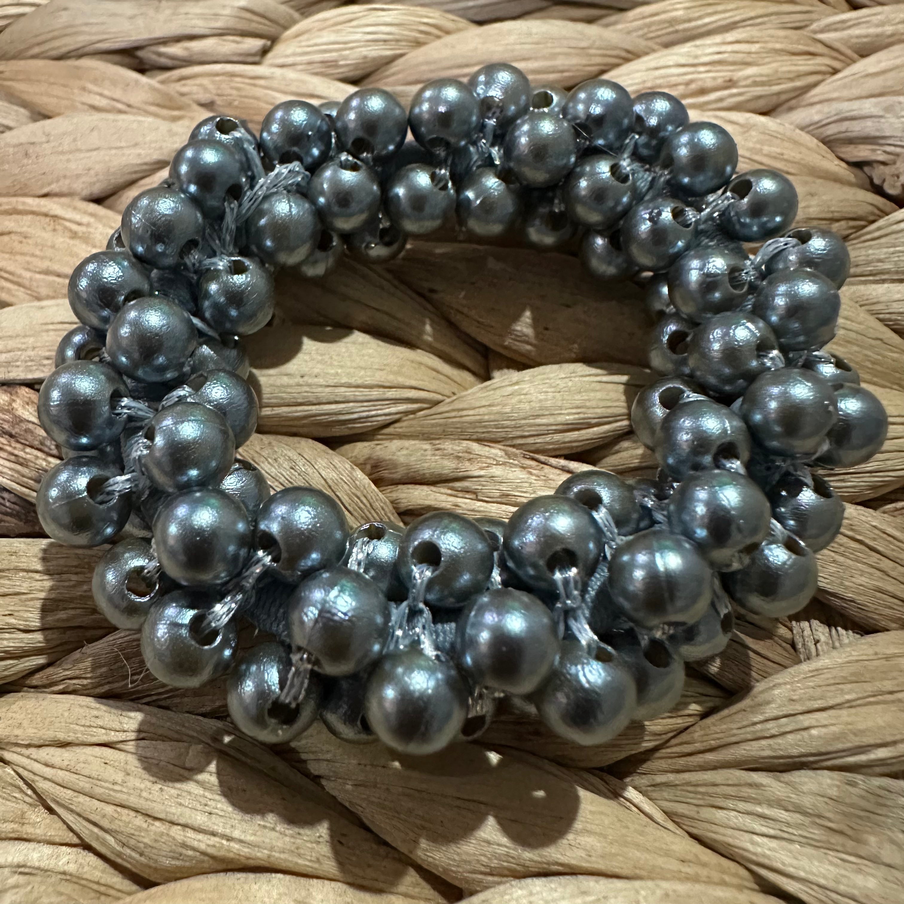 Pearl Cluster Hairtie