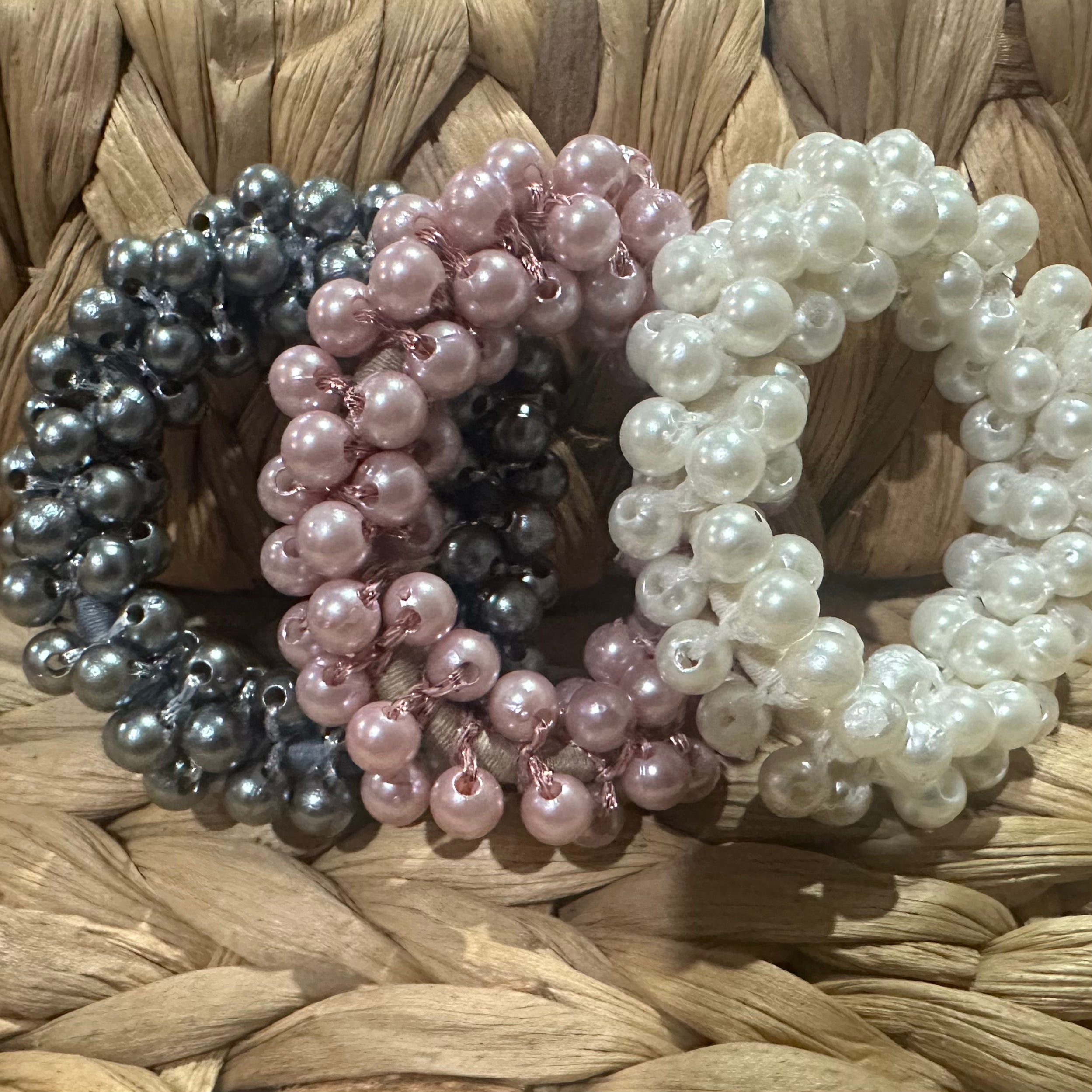 Pearl Cluster Hairtie